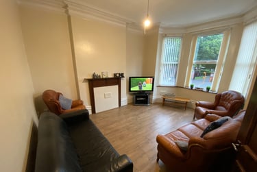 8 bed house, Conyngham road, Victoria park, Manchester, M145EA - Image 2
